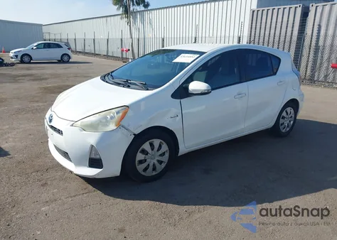2012 Toyota Prius C One из США, поврежденный, VIN JTDKDTB32C1022702